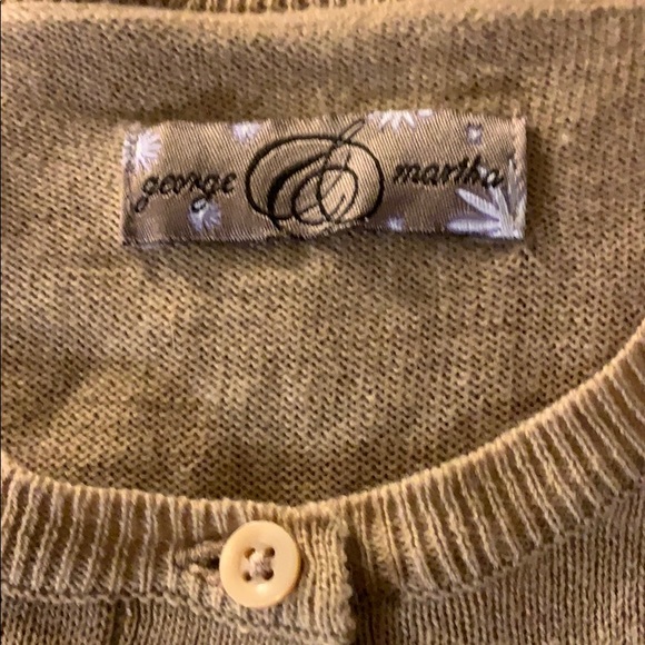 Clothes - Picture 2 of 3